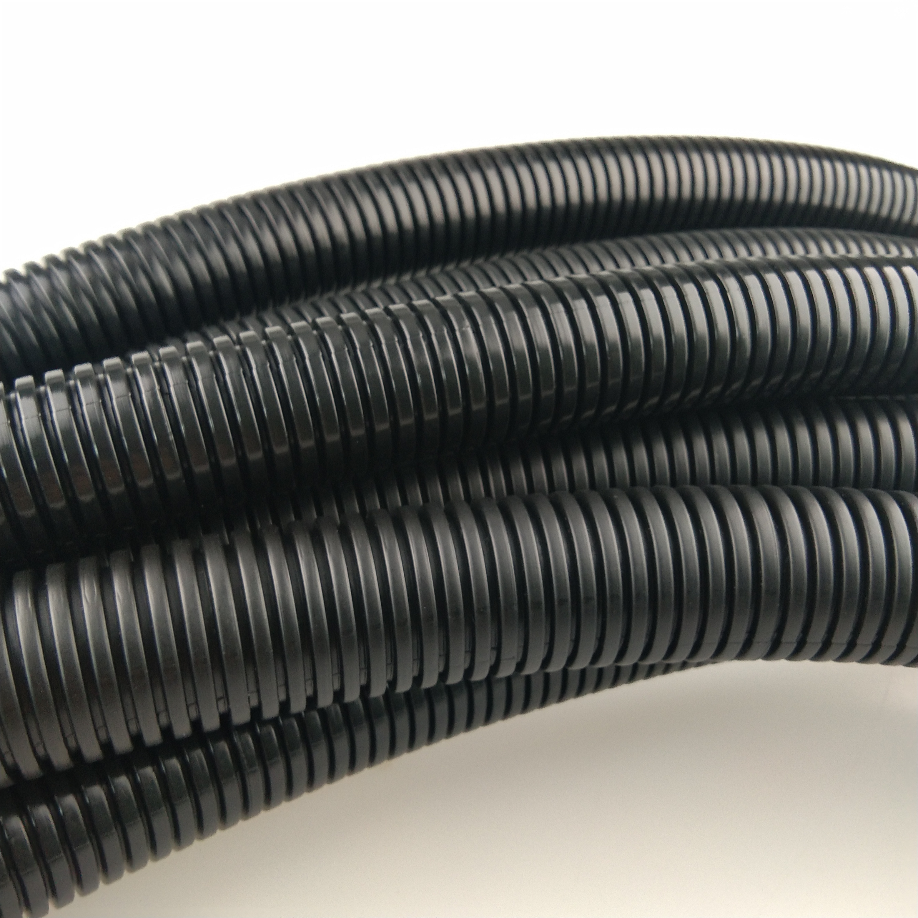 Factory Cheap Black Nylon PA PE PP Plastic Corrugated Tube