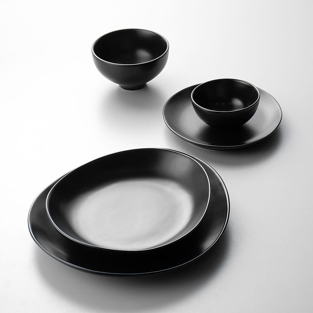 Wholesale luxury porcelain dinner sets ceramic matte black dinnerware China