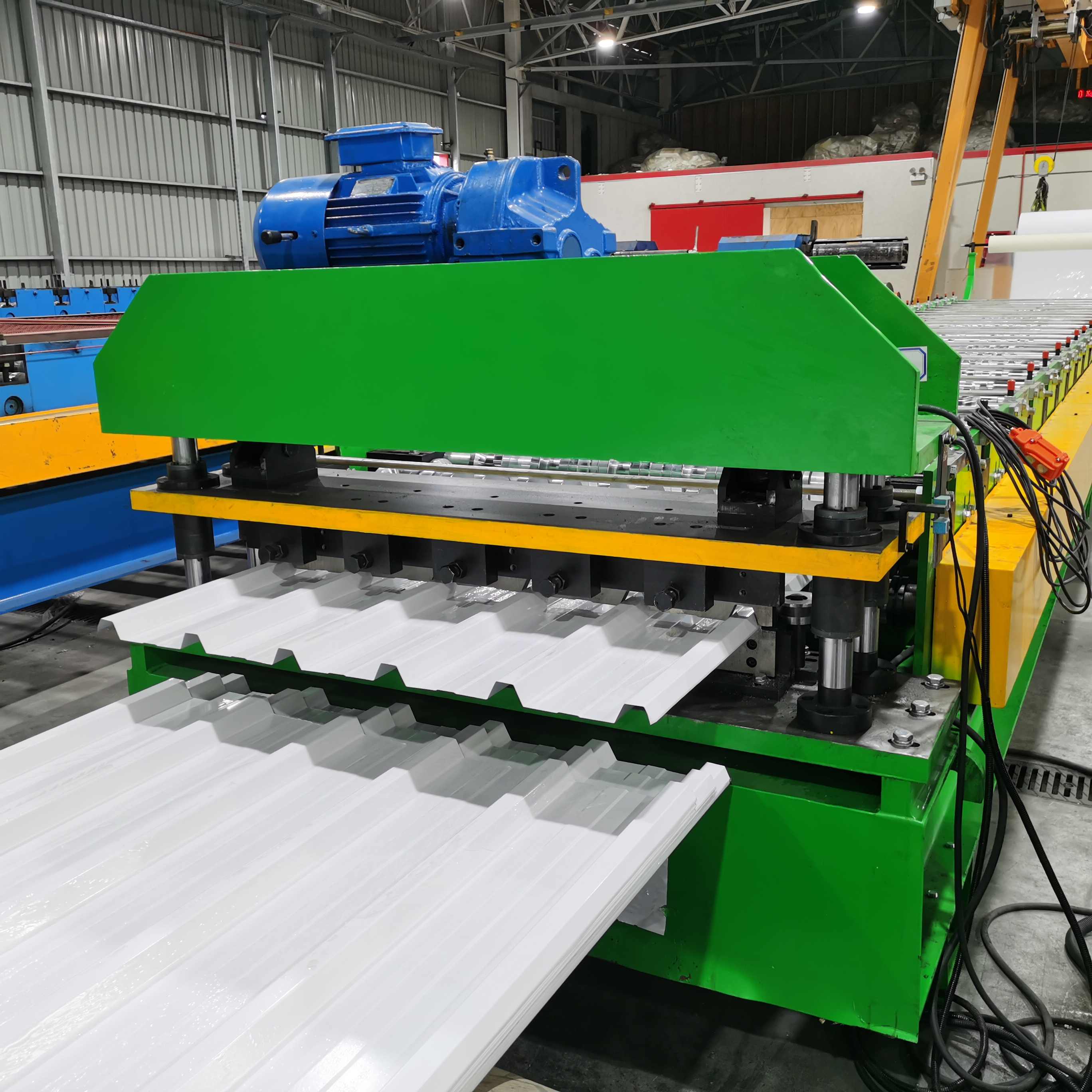 Trapezoid Roof Sheet Forming Machine/roll Forming Sheet Metal Tr4 Tr5 Ibr Roof Sheet Making Machine