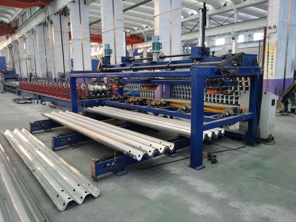 flex beam guardrail machine high speed guardrail molding machine corrugated line guardrail terminal plate machine