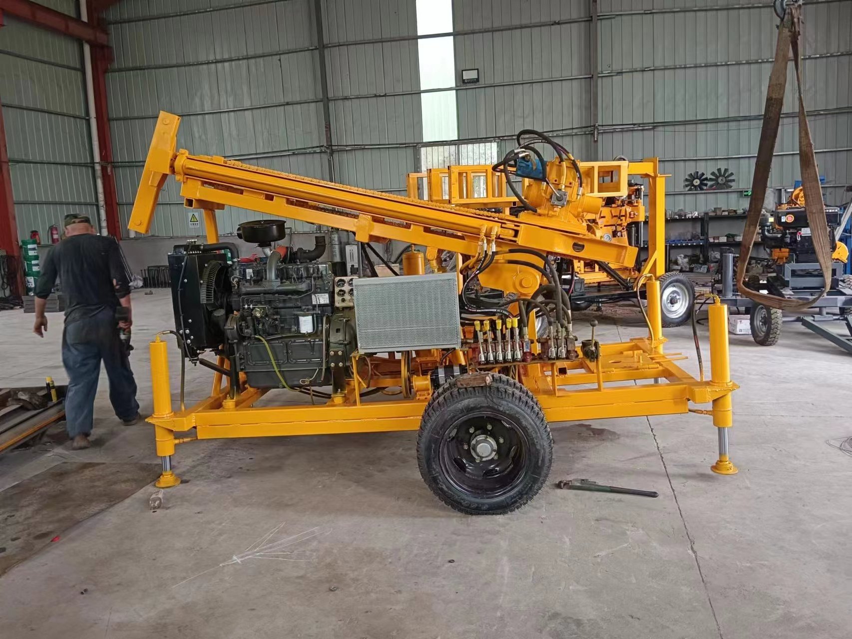 Dual function water gas rock drilling water well drilling rig