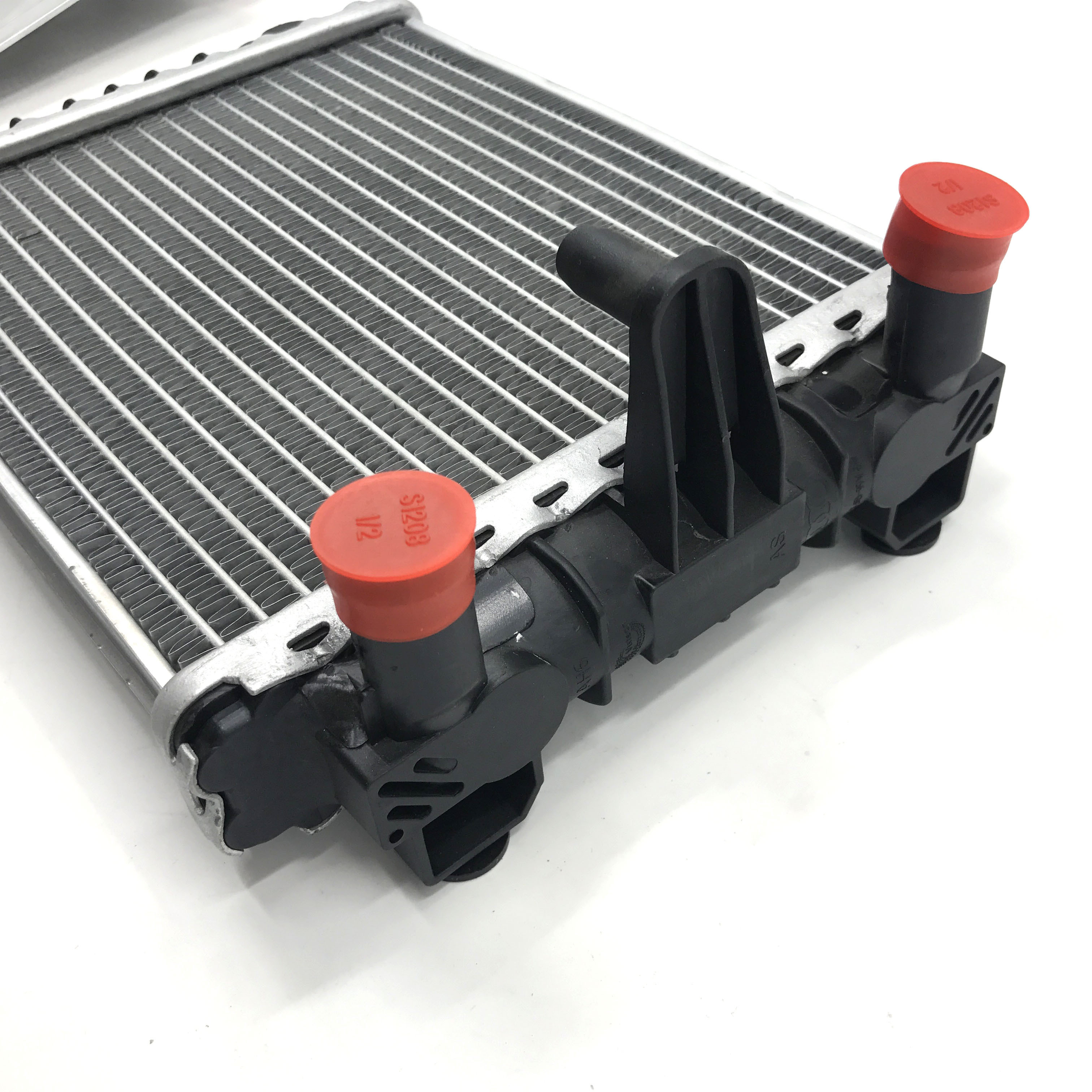 car radiator pa66 gf30 form huangshan benwoo plastic aluminum tank  for (A3) OEM:5Q0121251HA