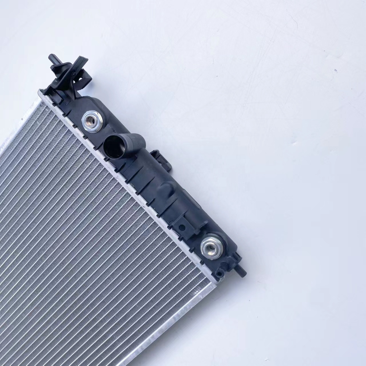 Professional high-end high-quality Opel Vectra Oem 1300160  car radiators