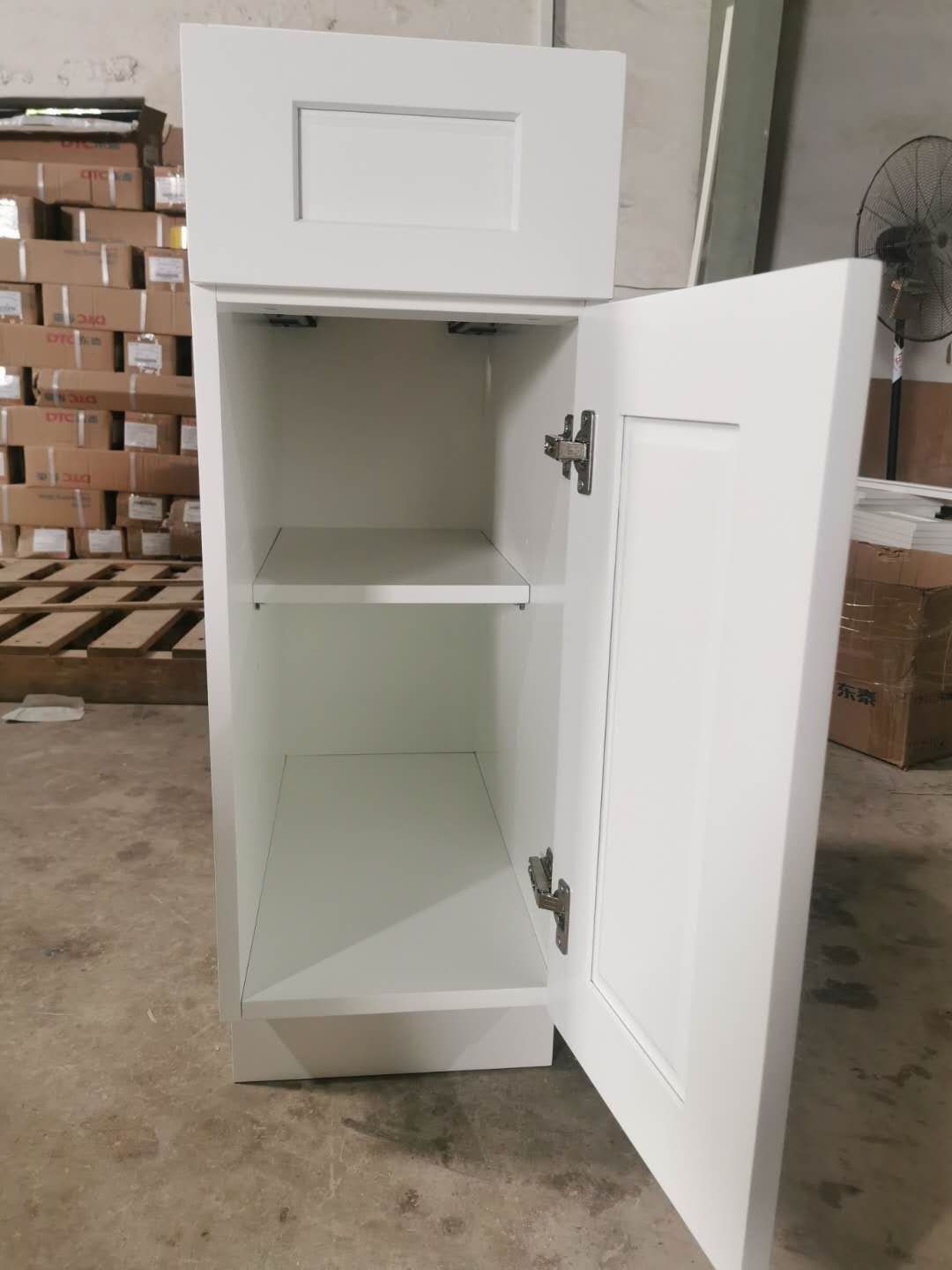 American Solid Wooden RTA White Shaker Kitchen Cabinet Made In Vietnam