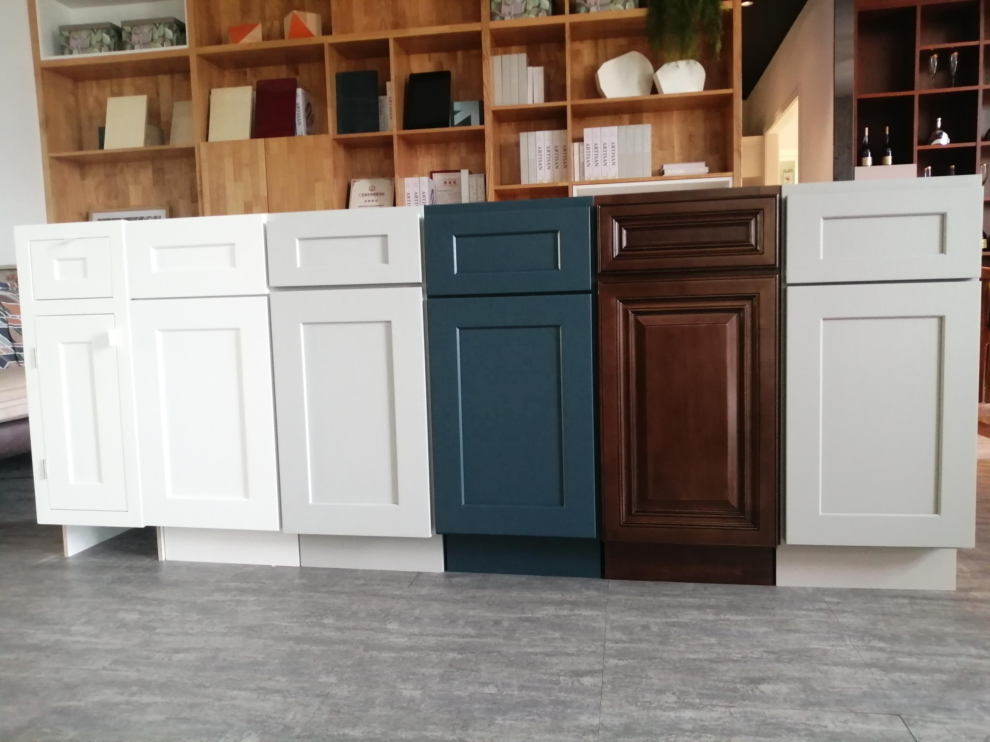 Solid Wood Cabinet Door With Customized Color Shaker Style Kitchen Cabinet from Vietnam Factory