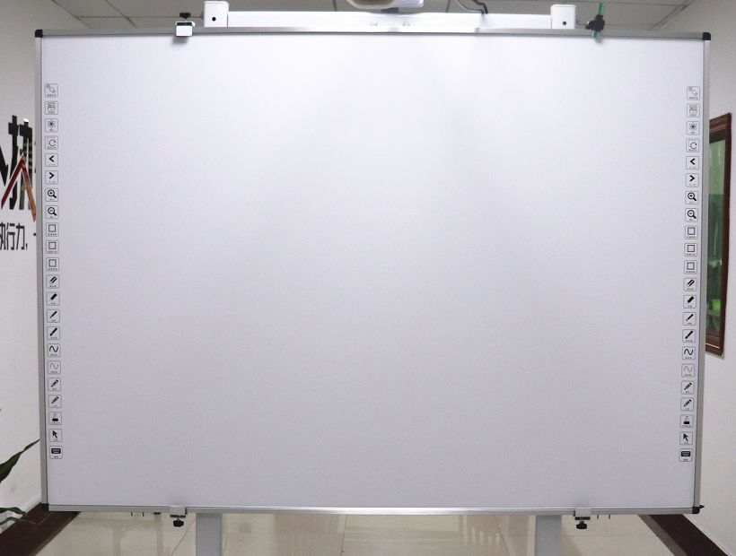 Cheap price interactive teaching screen white board 82 inch interactive whiteboard projector