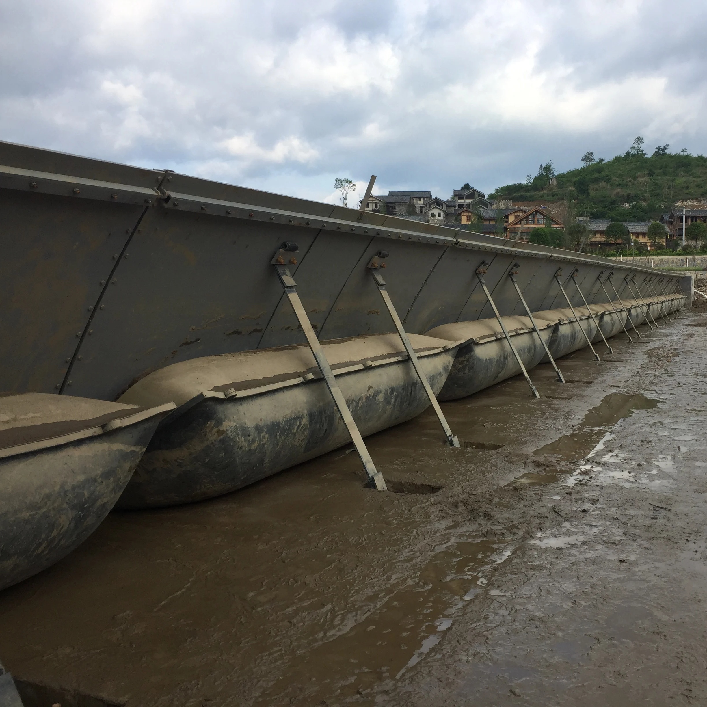 Air Shield Dam Spillway Gate Inflatable Rubber Dam Sold to Thailand, Malaysia, Philippines