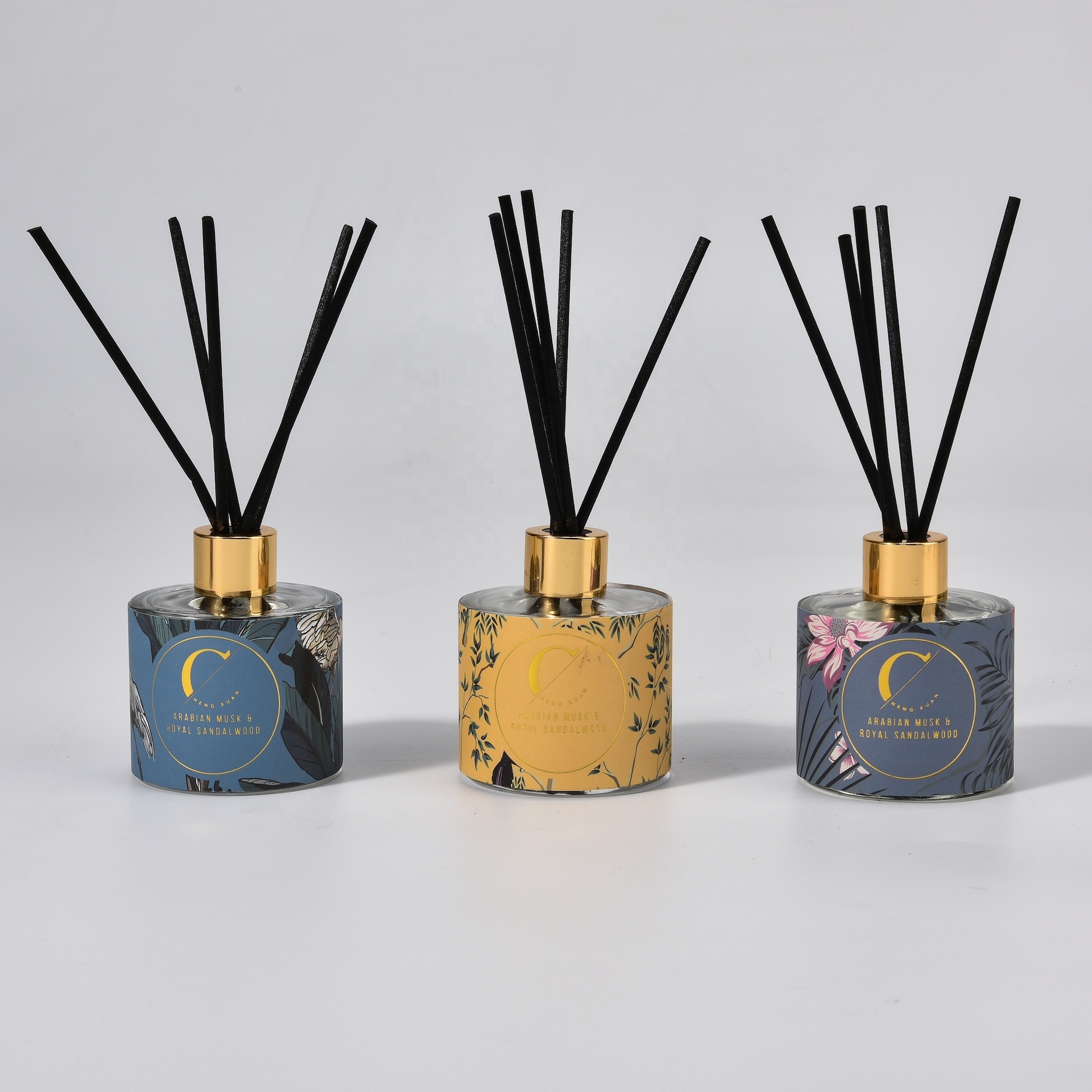 Wonderful fragrance gift box reed diffuser box set 50ml round bottle reed diffuser and 50g scented candle gift set