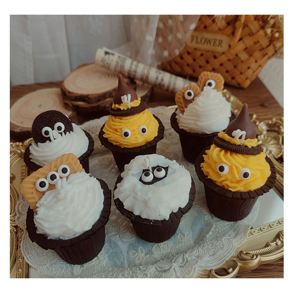 Wholesale Halloween holiday cartoon cupcake shape candles Aromatherapy Soybean Wax Scented Candle For Birthday Decoration