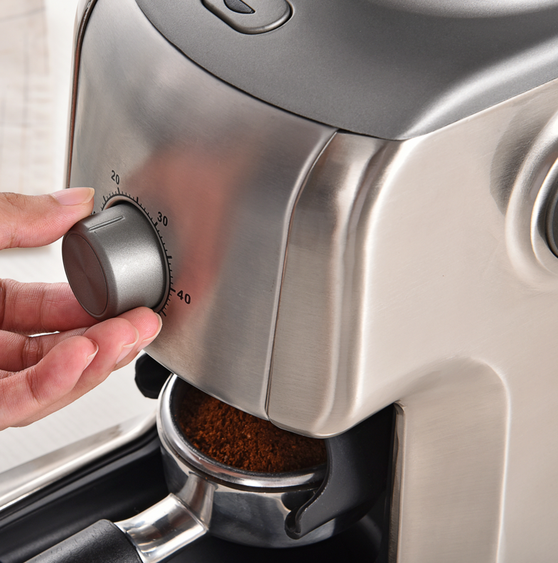 KWG-250 Create perfection from Espresso to French Press. Intelligent Coarse and Fine settings Conical Burr Coffee Grinder