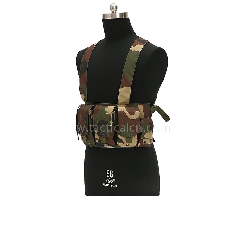 Outdoor adventure magazine pouch tactical chest rig vest