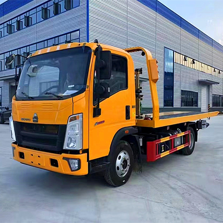 Sinotruk Howo wrecker truck 130 HP Euro 3  Wrecker tow truck  4x2 flat bed recovery truck