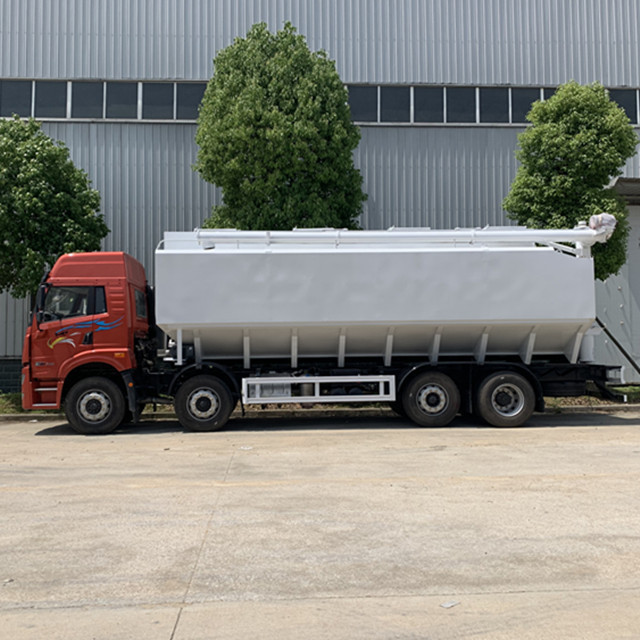 Feed truck 40-square bulk feed truck 8x4 material carrier Multi-purpose tank truck