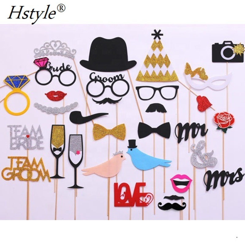 31PCS Wedding Party Photo Booth Props Kit Bridal Shower Party Favor Supplies Pose Sign Dress Up Fun Accessories  PFB200