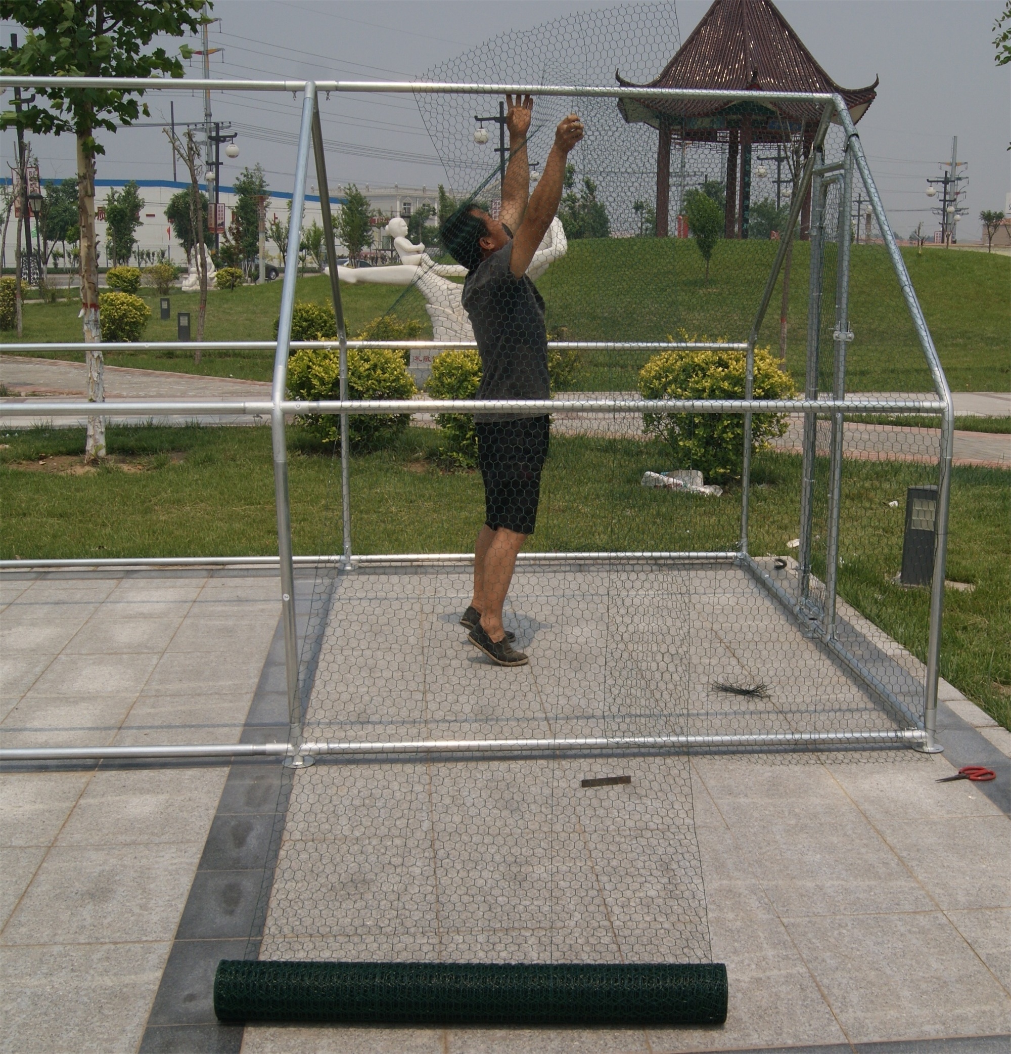 4x3x2m Outdoor Walk in Large Chicken Coop