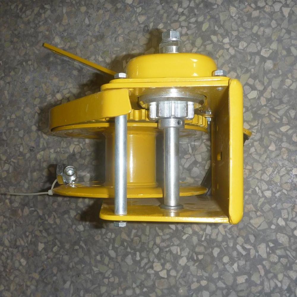 Heavy Duty 1200lbs Manual Operated Hand Winch with Steel Wire