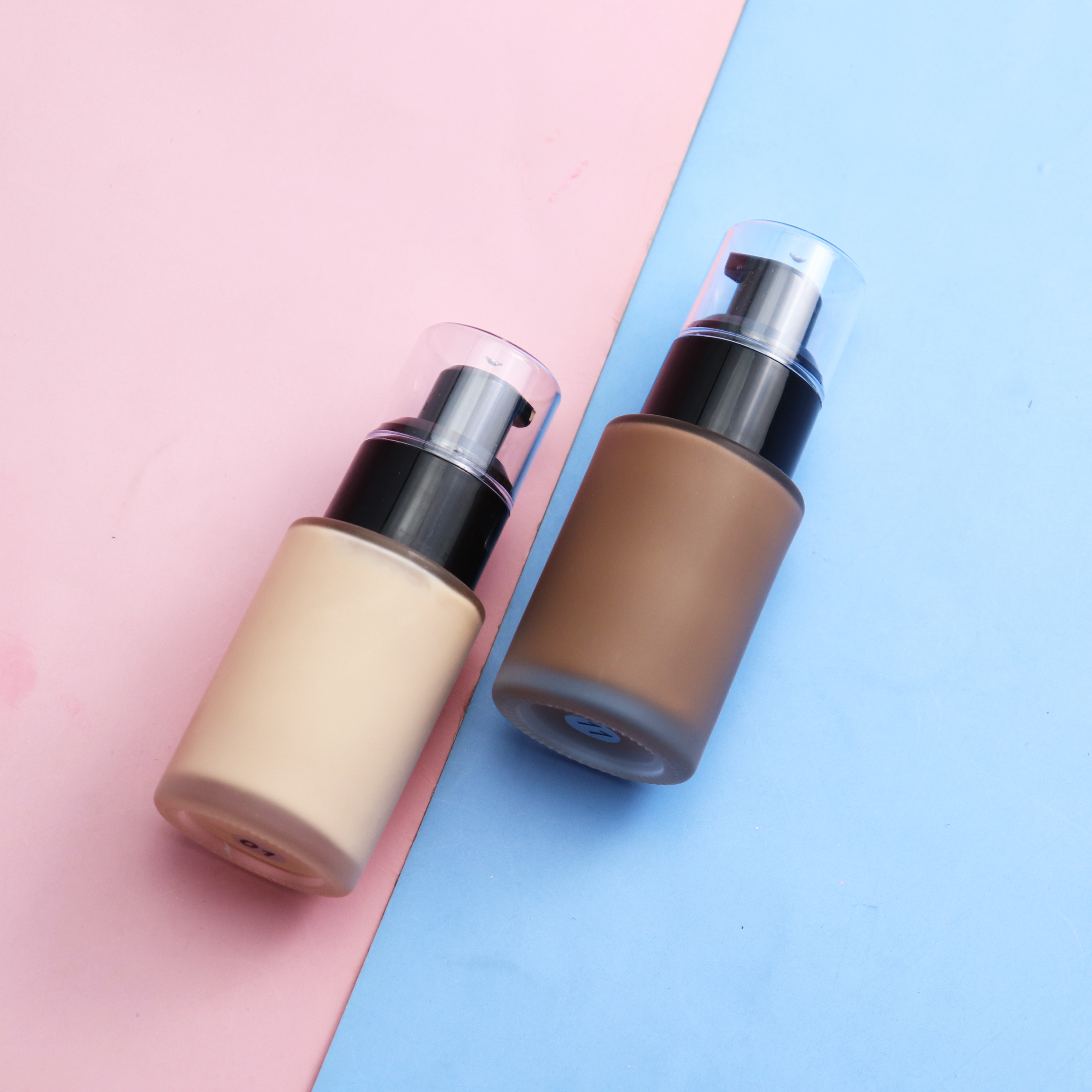 Wholesale Cosmetic 9 Color Beauty Makeup Liquid Foundation Manufacturer