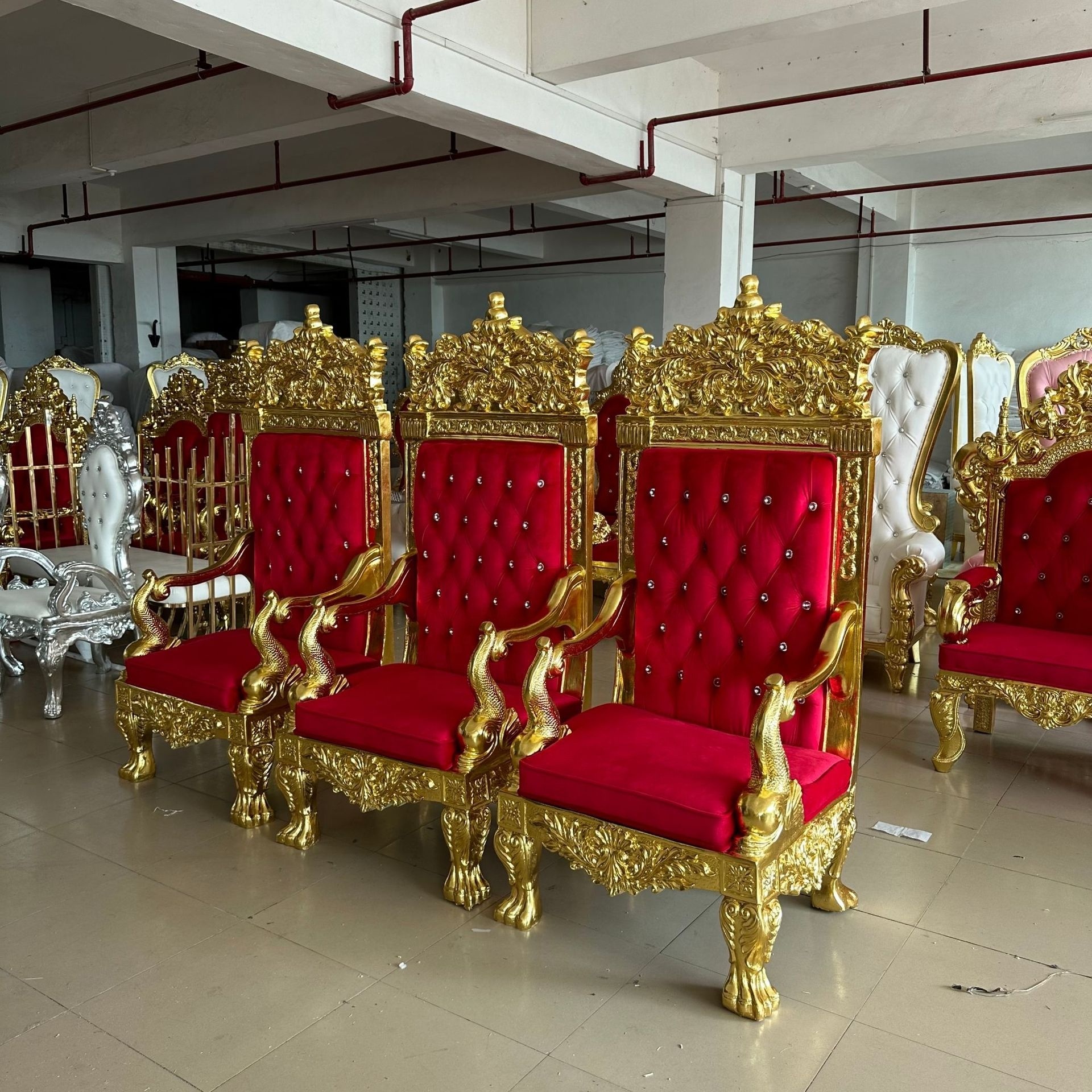 Luxury antique hotel furniture high back wooden king and queen throne chair