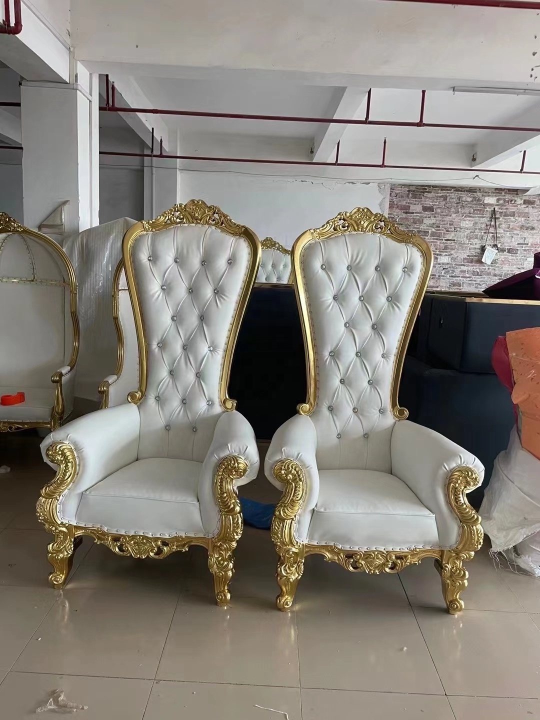 White high back wedding throne chair for bride and groom