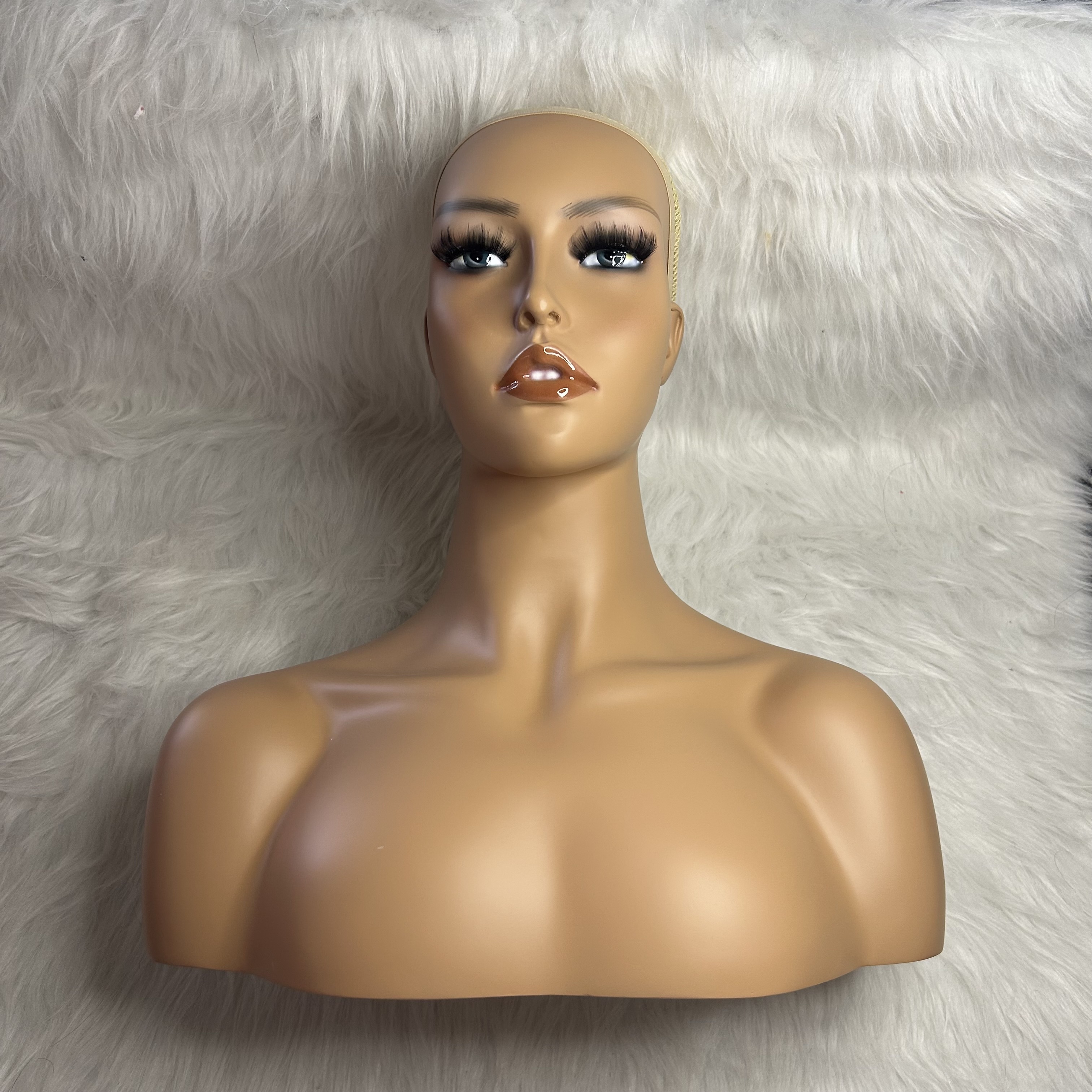 2024 Beautiful Makeup Realistic Tete De Mannequin Head Female Wig Display Mannequin Head with Shoulders for Wig