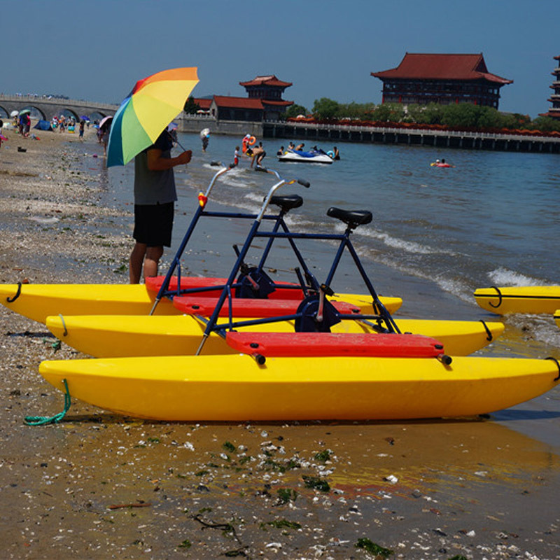 Hot Sale Amusement Equipment Propeller Water Bikes Pedal Boats Two Person Inflatable Beach Pedal Bicycle