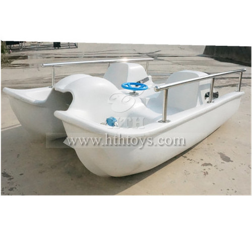 Factory Price 4 seats cheap plastic leisure boat with pedals