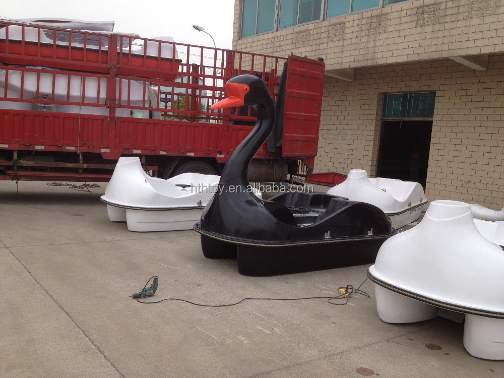 water park Fiberglass Swan pedal boat