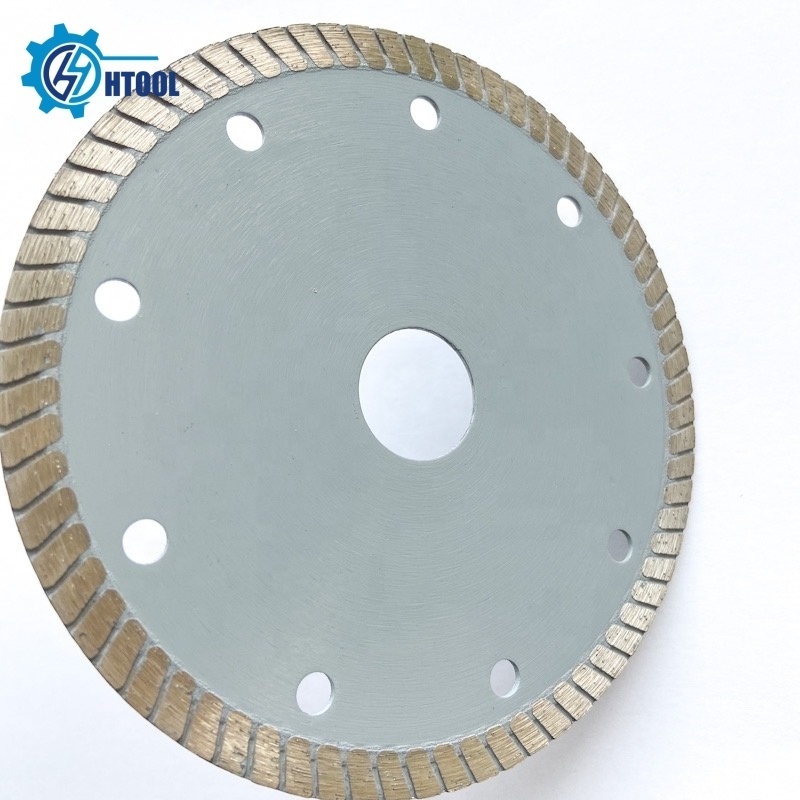 Diamond Turbo Saw Blade Hot Pressed Sintering Granite Wet Dry Cutting Blade for Cutting Slab