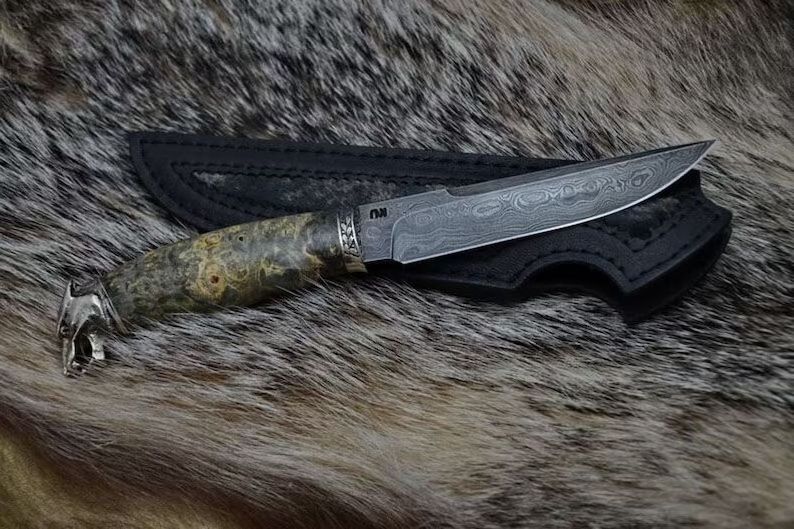 wholesale Private Label Damascus Steel Hunting Knife wolf  head with Leather Sheath Direct Factory Supply