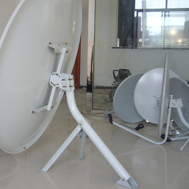 satellite tracking antenna && ku band satellite antenna