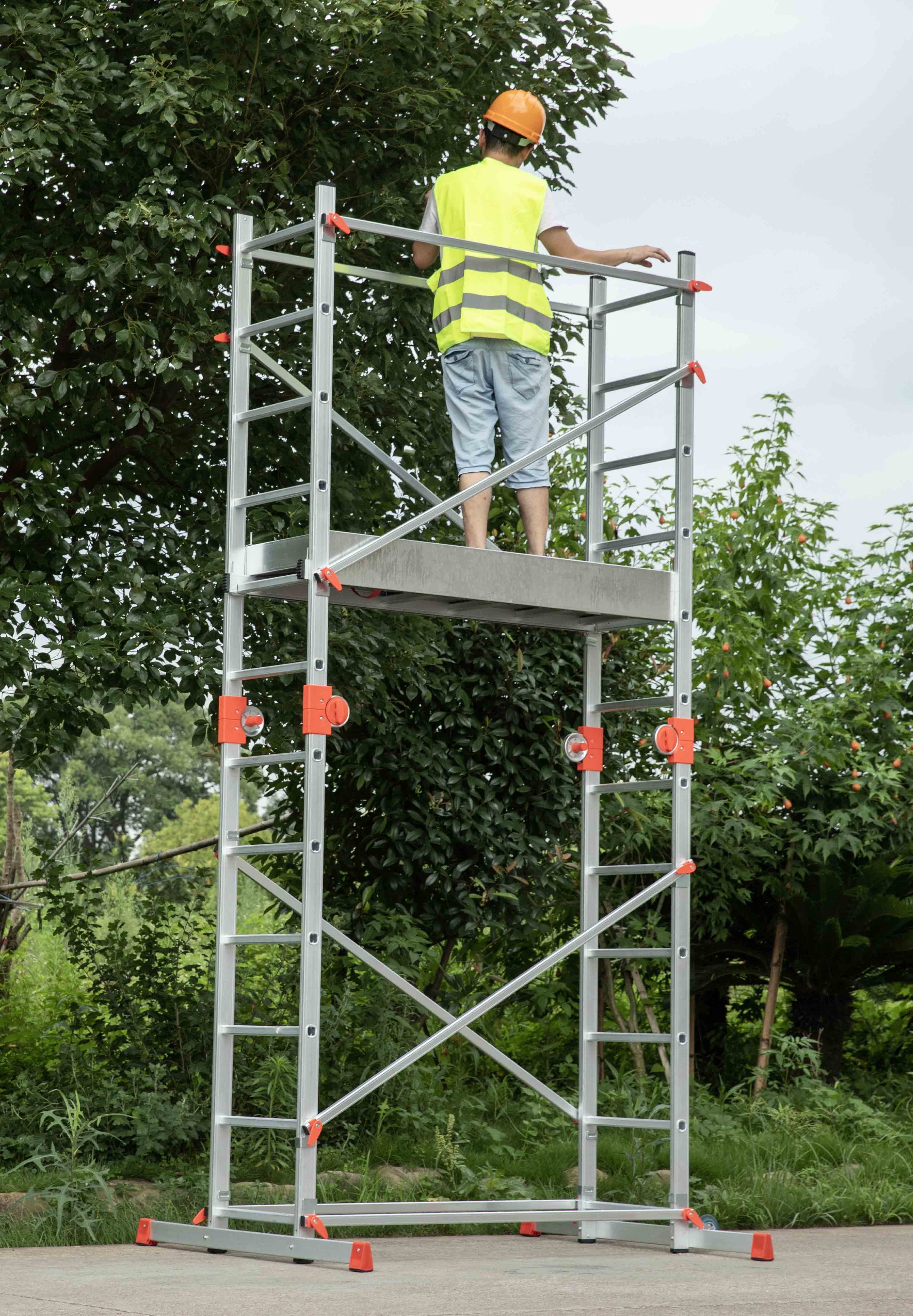 Aluminium Telescopic Ladders Scaffoldings/Foldable Scaffold/Multifunctional Scaffold Tower With Platform for sale