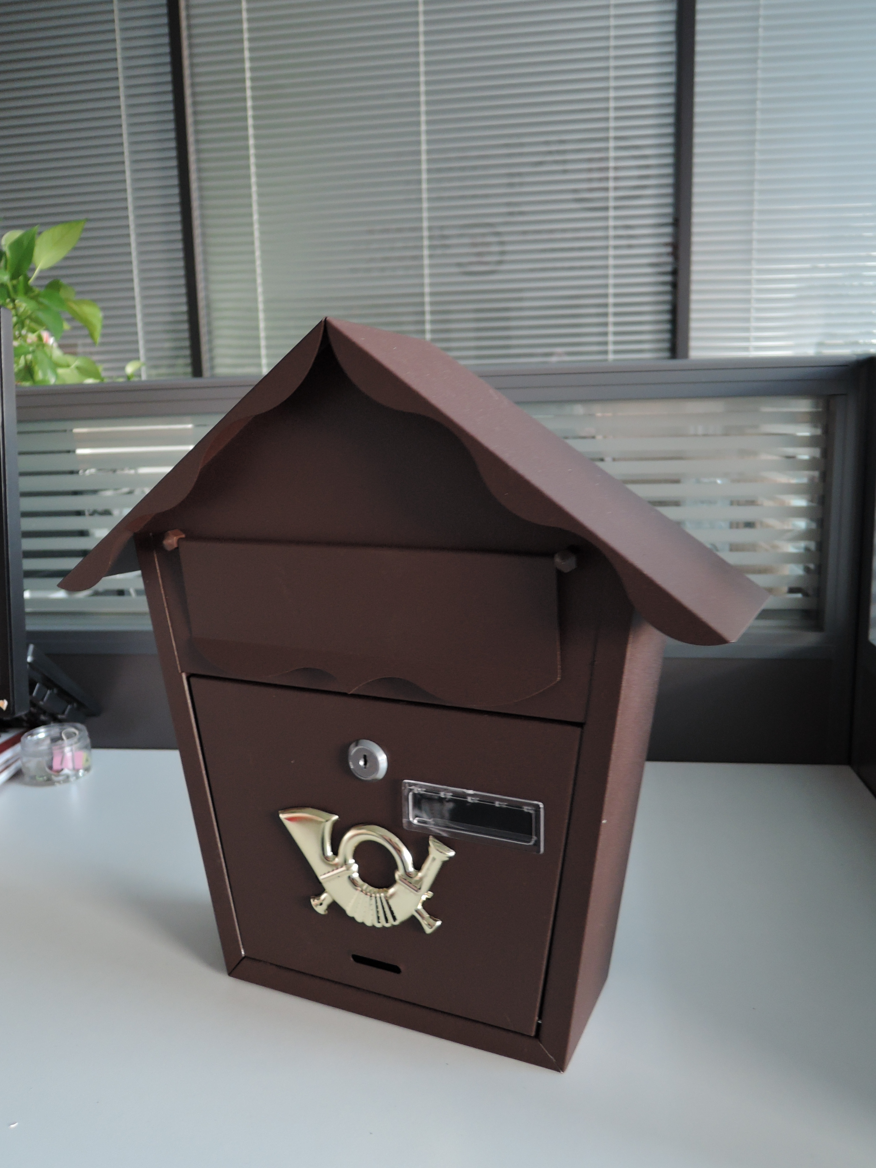 2024 Outdoor Parcel Box Wall Mounted Weatherproof Lockable Anti-theft Mailbox Mailbox Draft Front Door Inside