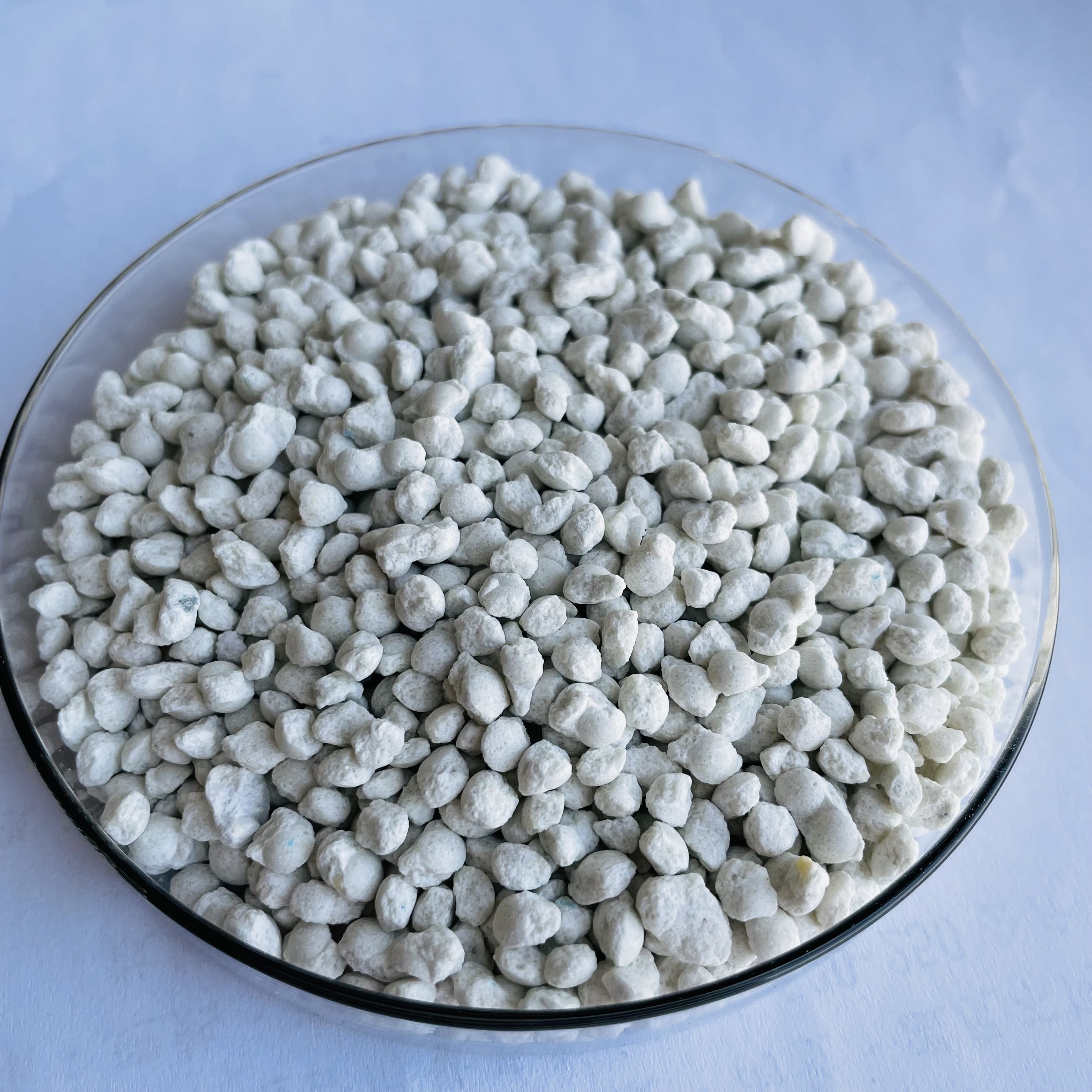 Npk 20-20-20 Plant Fertilizers High Quality Plant NPK Water Soluble Powder Fertilizer 20-20-20 In Stock