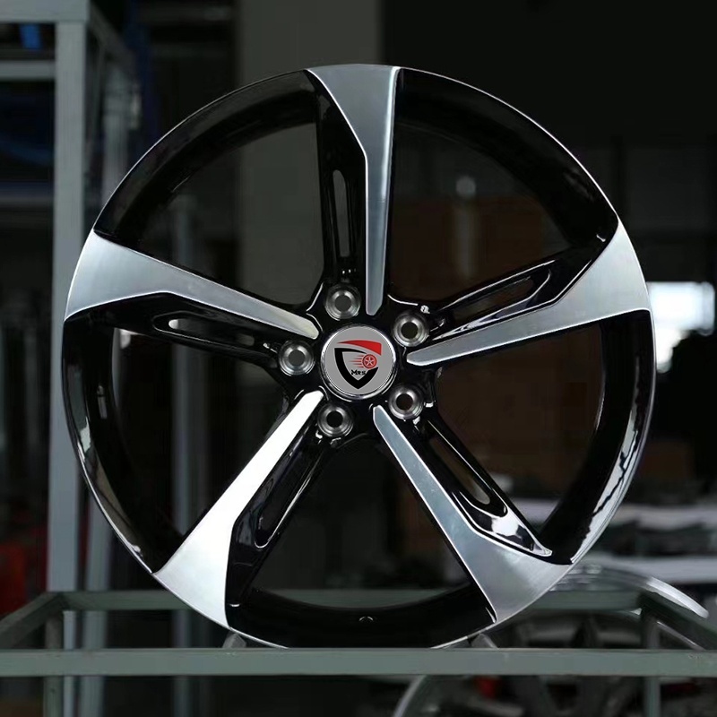 Classic blade-shaped alloy wheels are suitable for Audi a3 a5 a6 a7 and other models 18-21 inch forged wheel rims