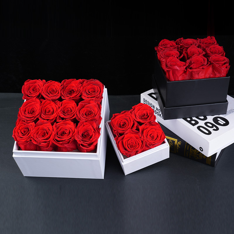 Wholesale Forever Rose Flower Box Christmas Decorations Indoor Preserved Stabilized Roses Valentine Rose Box