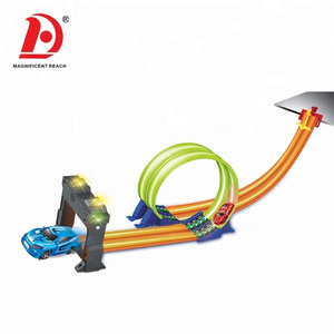 HUADA 2023 360 Degrees Kids Double Spring Rail Toy High Speed Free Wheel Race Car Track Set