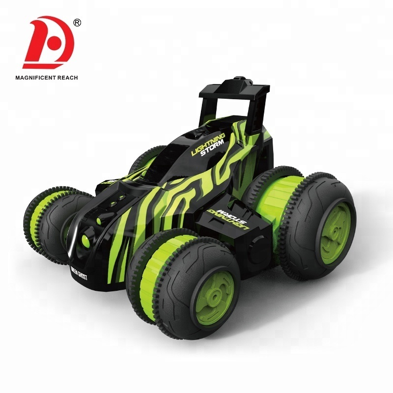 HUADA 2023 Wholesale High Quality 4WD RC Remote Control Stunt Track Toy Car with Battery