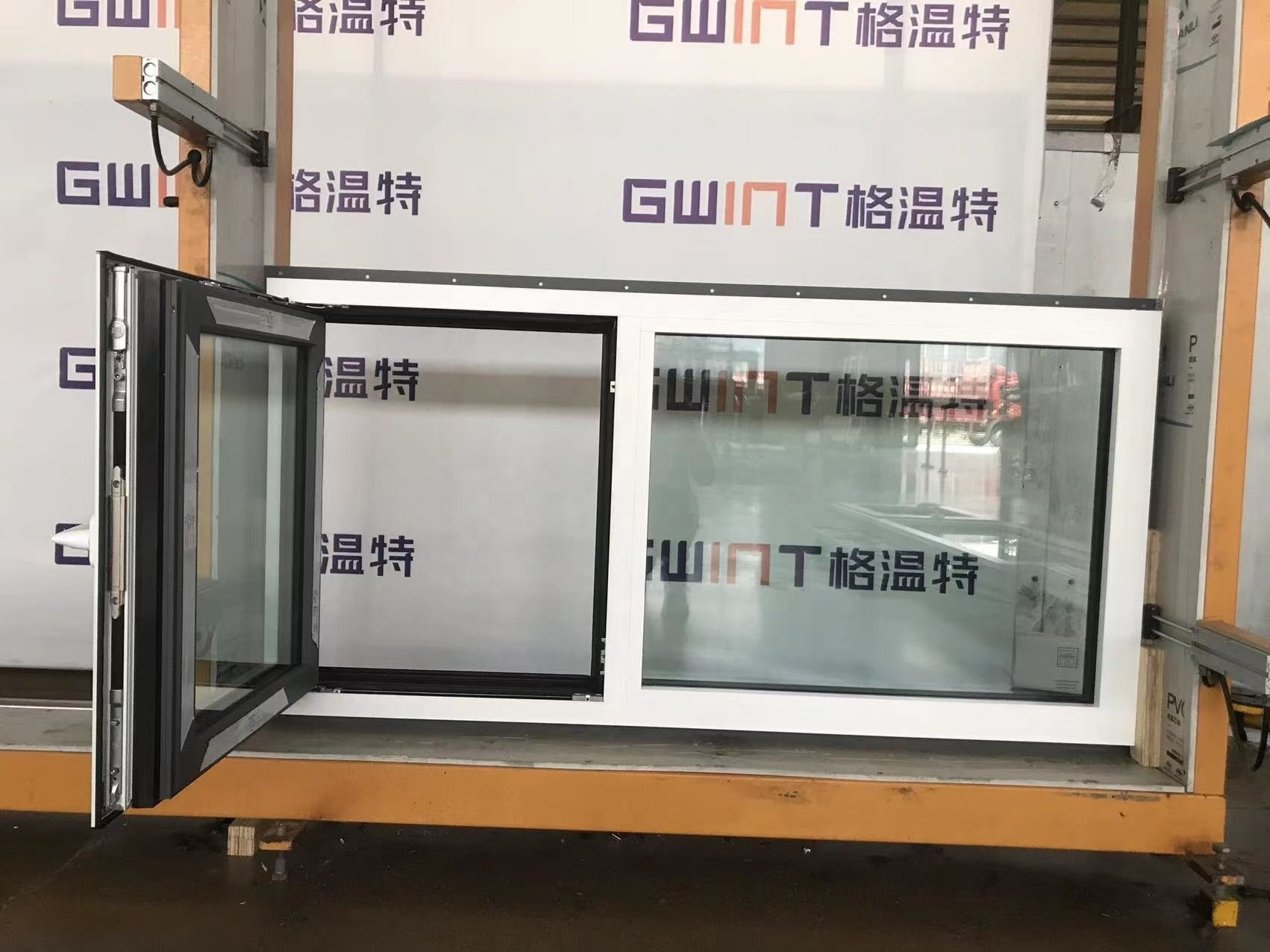 GWINT Inswing Window High Quality Thermal Broken Aluminium Casement Windows Slim Frame Inswing Window For Bed