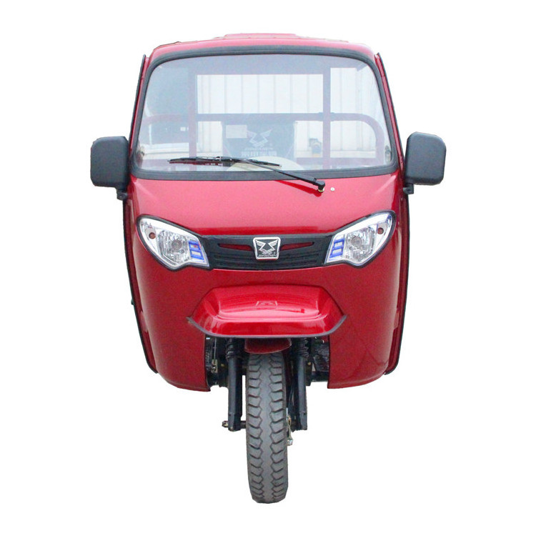 250CC 4 Stroke Zongshen Engine 3 Wheel Motor Tricycle For Cargo Loading With Cabin