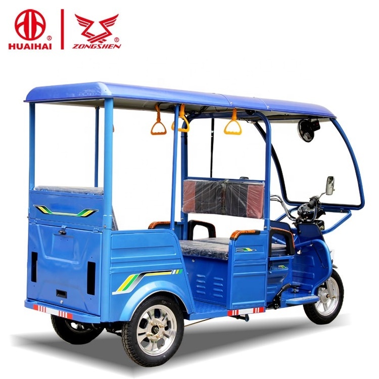 Cheap price bajaj tuk tuk taxi rickshaw with passengers for sale