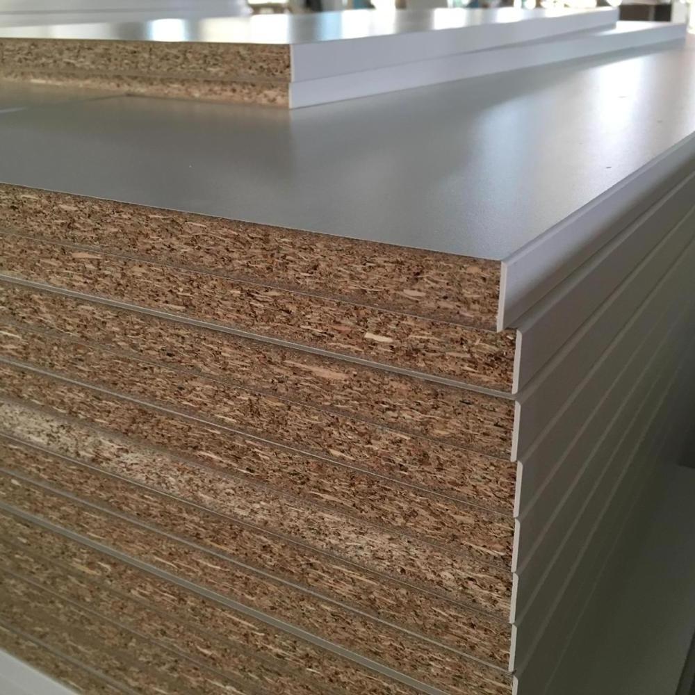 E1 E0 grade high quality laminated particle board /melamine chipboard