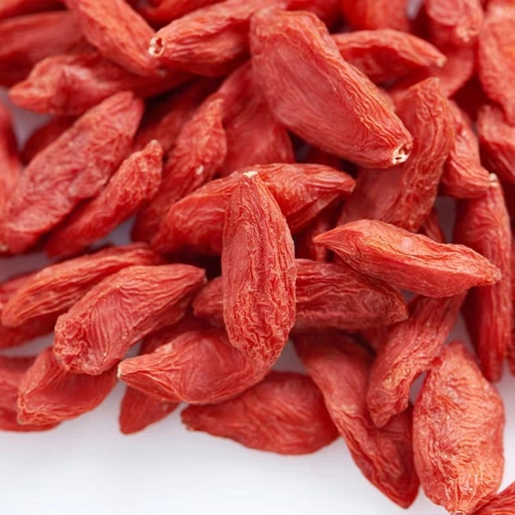 Hot selling Organic herbal tea healthy snacks Goji Berries Air Dried Chinese red wolfberry