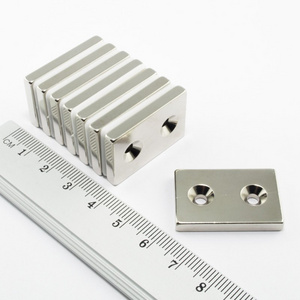 Free Sample Strong Power Rare Earth Neodymium 32x15X5MM Rectangular Magnet Countersunk with Screw Holes