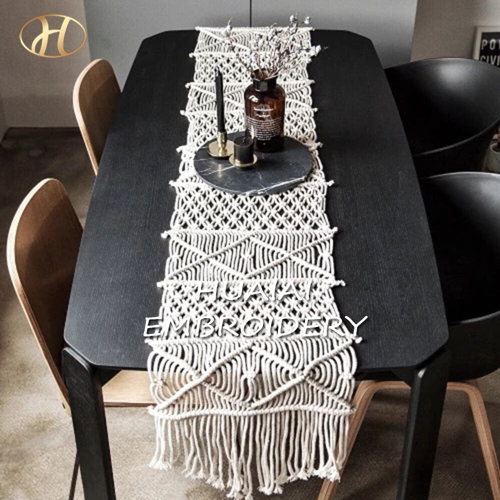 Entry lux Hot sell Nordic hand knit cotton rope macrame table decoration dinning cloth runner for wedding and party to customize