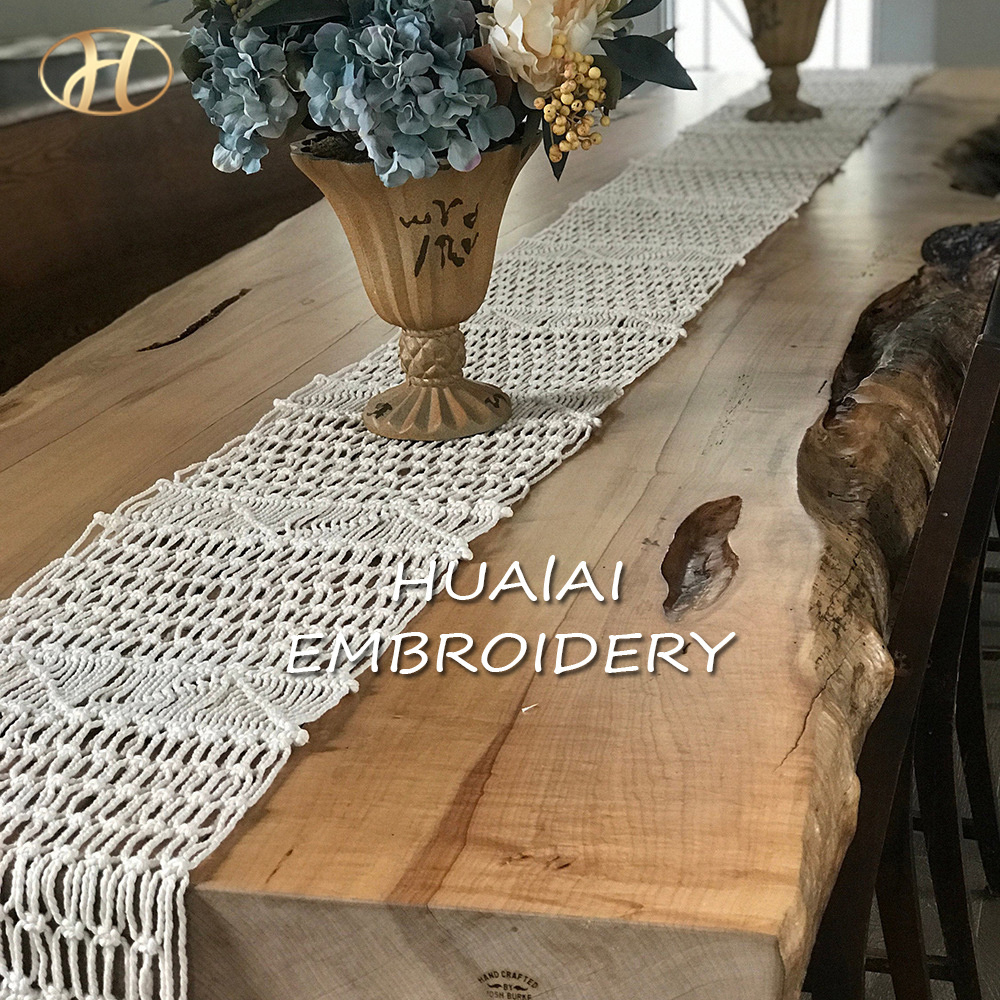 Entry lux Hot sell Nordic hand knit cotton rope macrame table decoration dinning cloth runner for wedding and party to customize