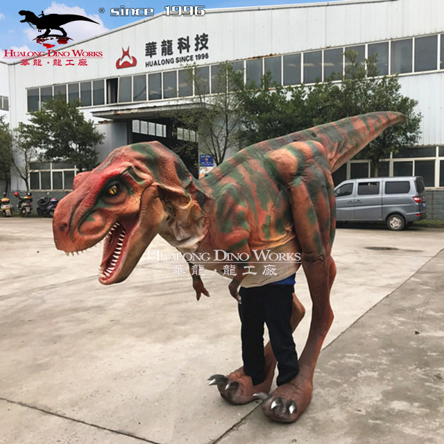 Realistic dinosaur animatronic walking movement of velociraptor costume