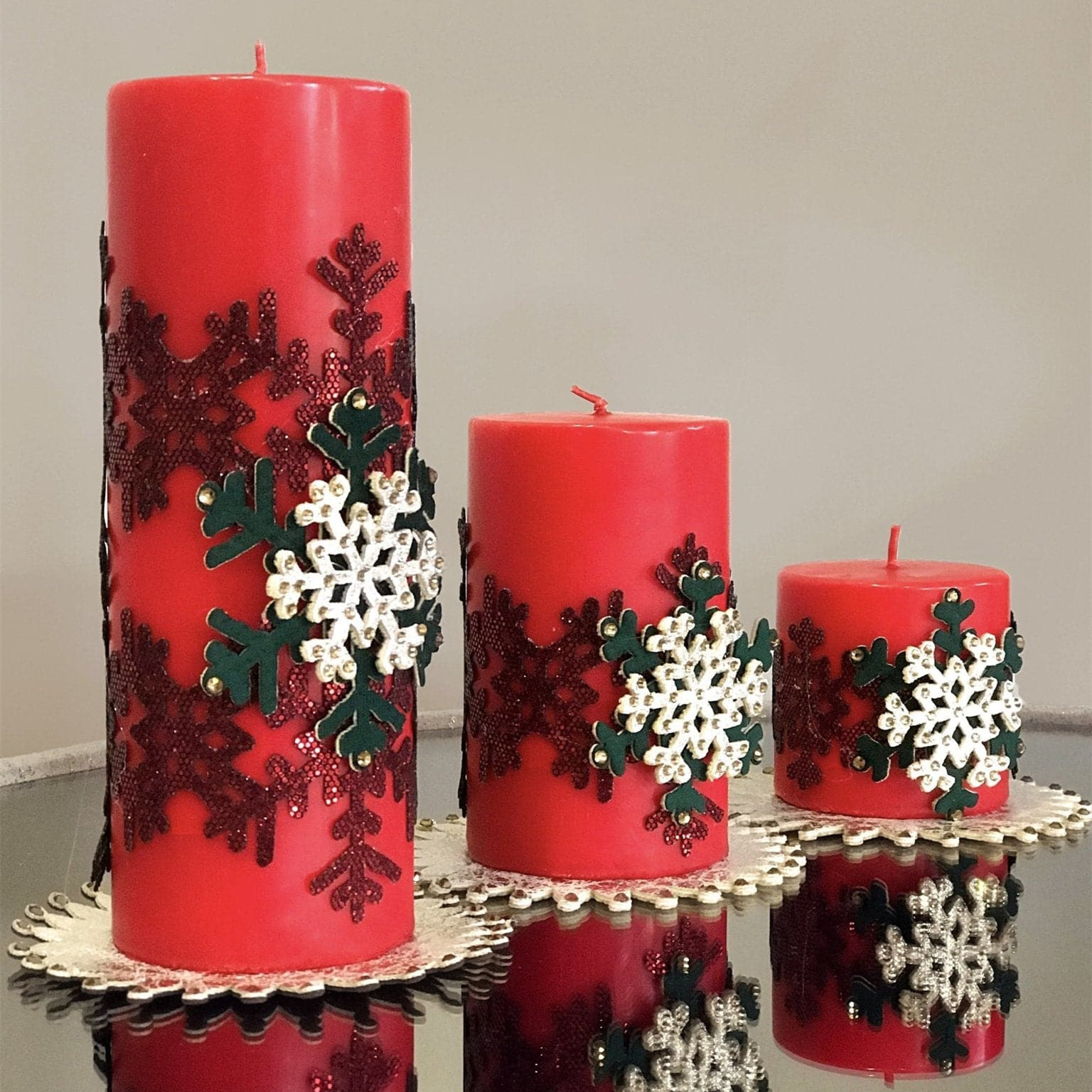 Smokeless Handmade Round Christmas Snowflake Candles Bulk Wholesale Vintage Large Beautiful Christmas Pillar Candle Gift Set