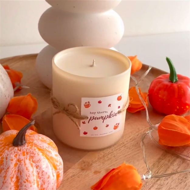 Huaming Retail Autumn Soy Wax Wave Wood Wick Halloween Candles Customized Luxury 14oz Fall Pumpkin spice Vanilla Scented Candle