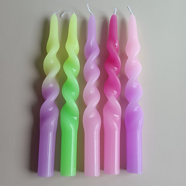 Huaming Hot Selling Wholesale Long Spiral Stick Taper Candle Paraffin Soy Wax Gradient Multicolor Twisted Dinner Scented Candles