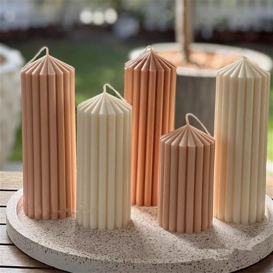 Huaming Custom Large Romantic Birthday Wedding Floor Unscented Ivory Columnar Pillar Candle Bulk Ribbed Thick Pillar Candles